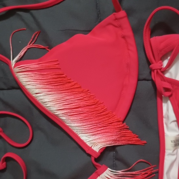 Victoria Secret NIP MD BS Fringe Tri Top String Bottom Strawberry 🍓 - Picture 3 of 10